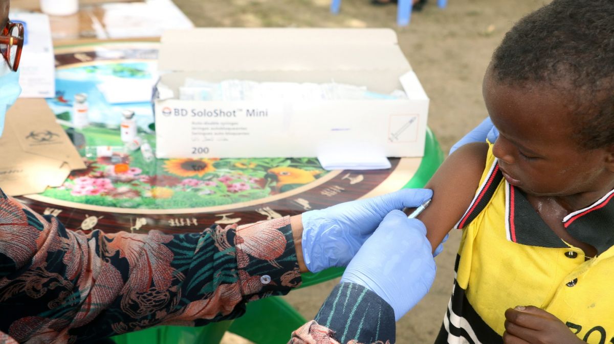 dhobley_vaccines_-2.jpg dhobley_vaccines_-2.jpg