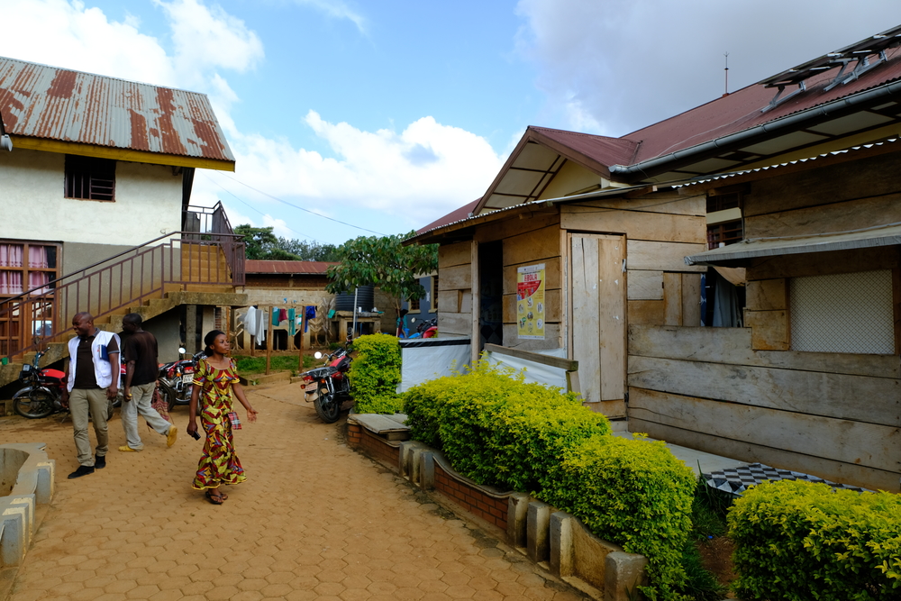 At this health center in Kanzulinzuli, MSF is offering the Ebola vaccine to contacts and frontline workers. The structure also houses a decentralized isolation and treatment capacity for suspect Ebola cases, and MSF is additionally supporting general care and lab services. [ © MSF/Samuel Sieber ]