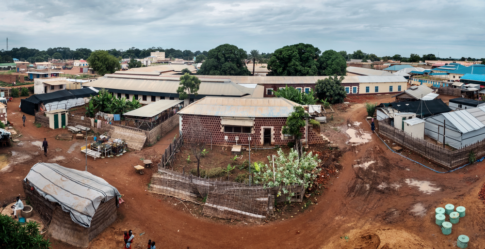 msf211717_medium.jpeg View over Aweil hospital.