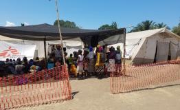 Beneficiaries wait to receive medical consultations at the MSF clinic in Pemba 