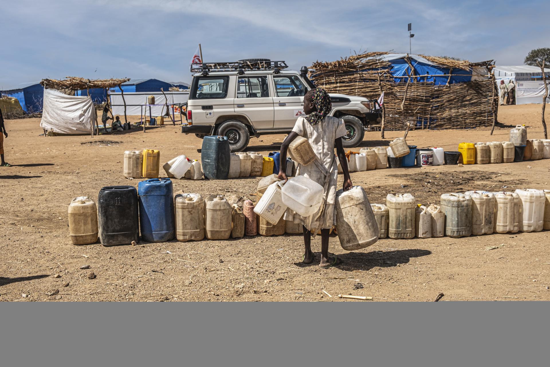Water crisis in Metche camp for Sudanese refugees and returnees in Chad