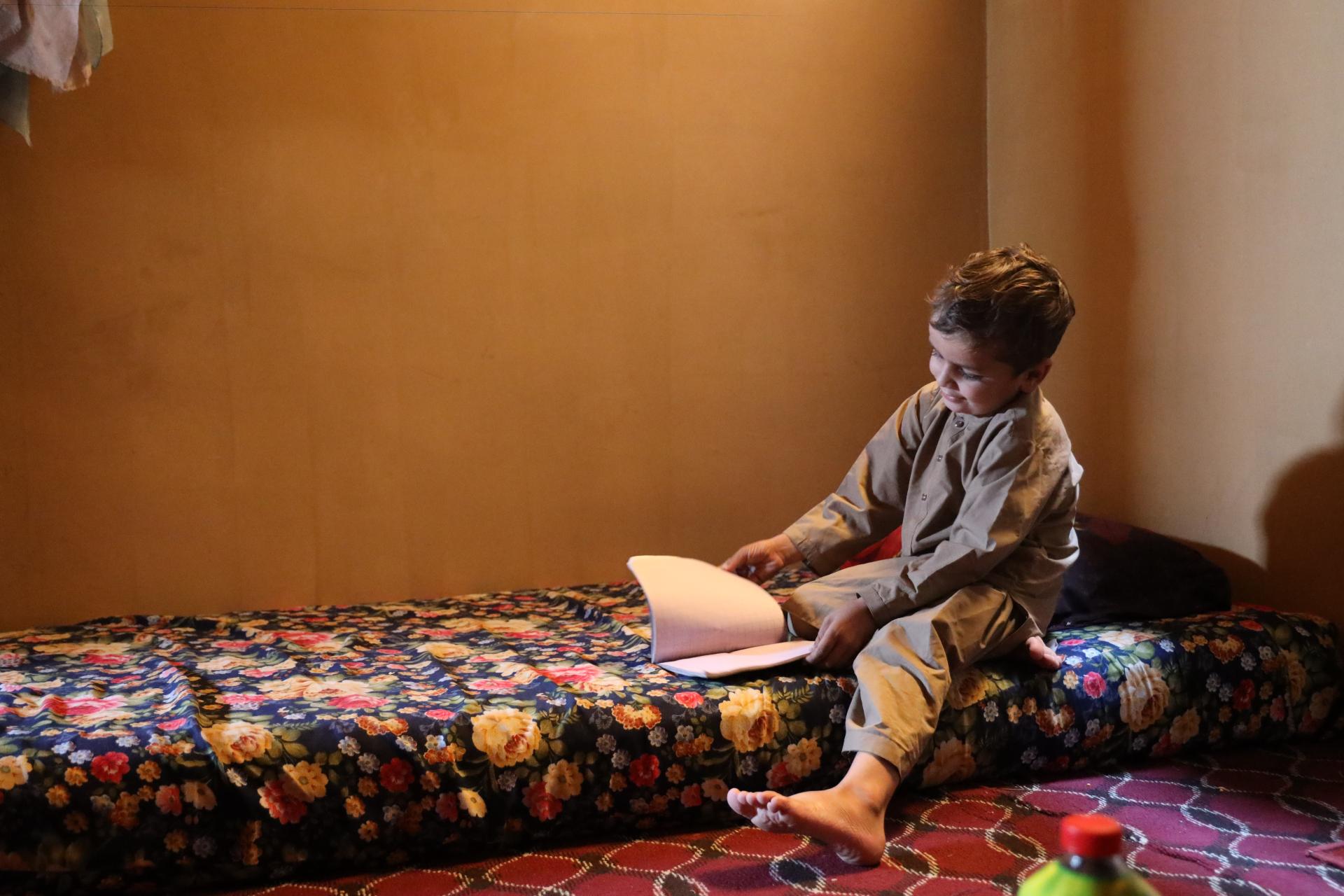 Pakistan is among the top five countries contributing to the global TB burden, with an estimated 670,000 new cases reported in 2024, around 6.3 percent of the world’s total. To improve access to care, MSF opened a TB clinic at the Rural Health Centre, Baldia Town, in February 2025, in collaboration with the Department of Health, with a strong focus on paediatric patients. The clinic provides TB diagnosis, treatment, contact tracing, and community education for residents of Keamari district.