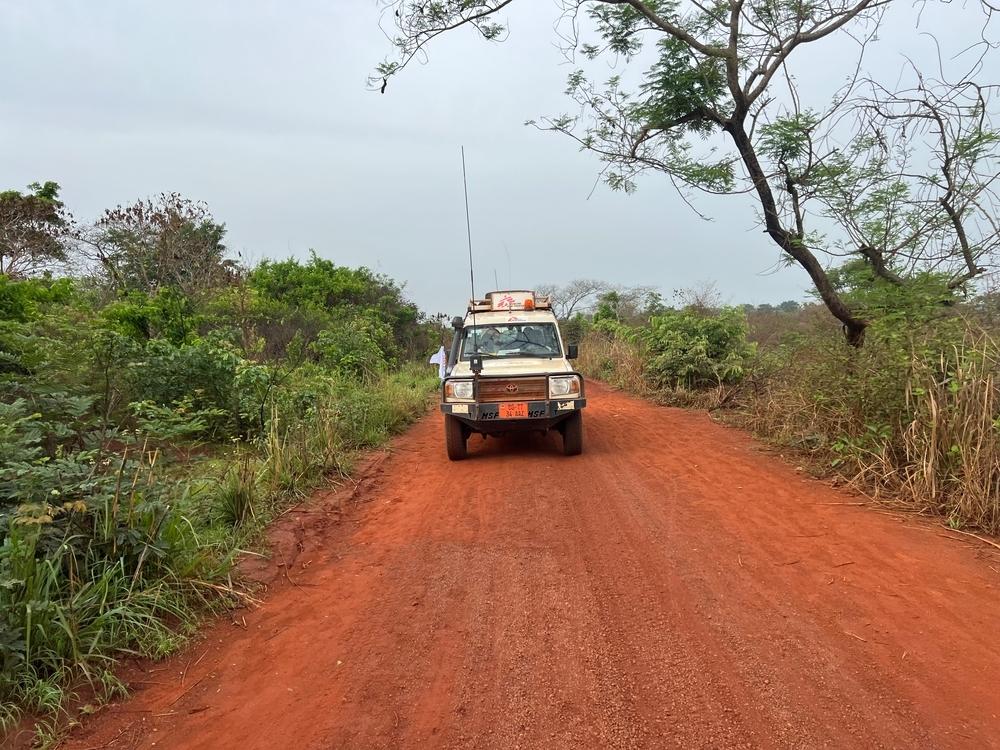 The hospital's health staff travel along the "axes," the tracks leading out to the villages. They visit some of the 13 Health Centers to provide support.